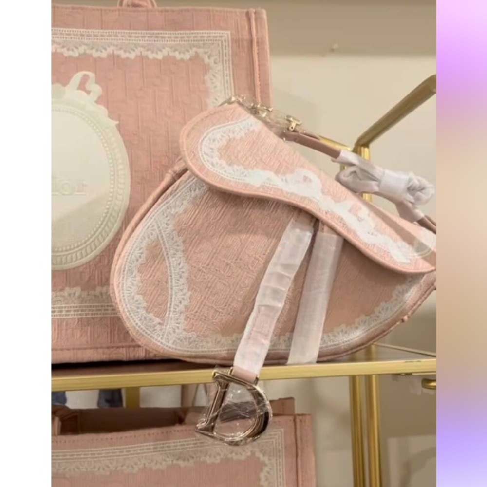 Saddle bag